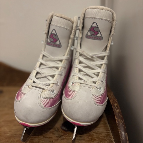 Jackson Softec Figure Skates Size 1 - Picture 4 of 5